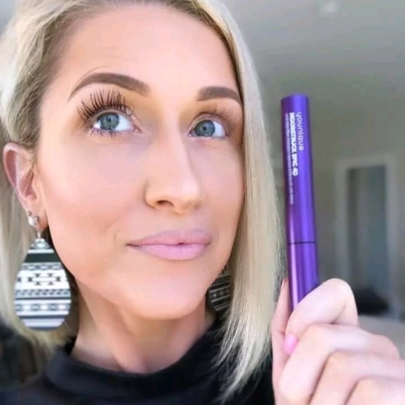 Younique Other - Younique 4D Mascara Younique Other - Younique 4D Mascara